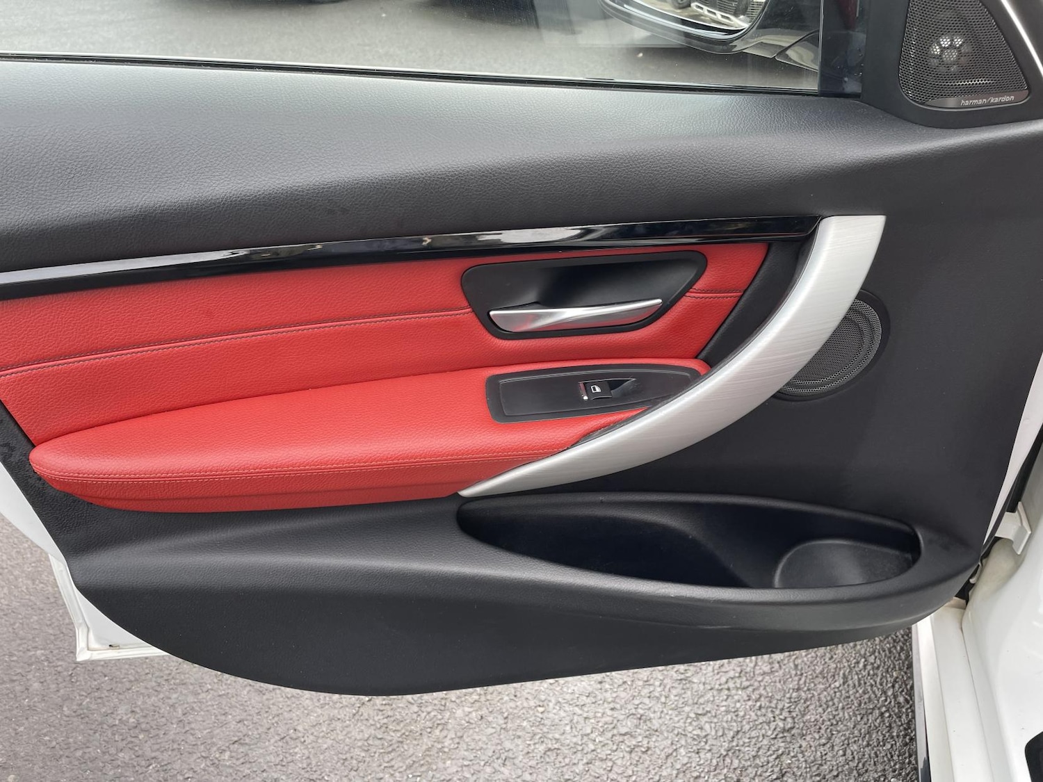 Used BMW 3 Series 2017 for sale - 77225350: Photo 41