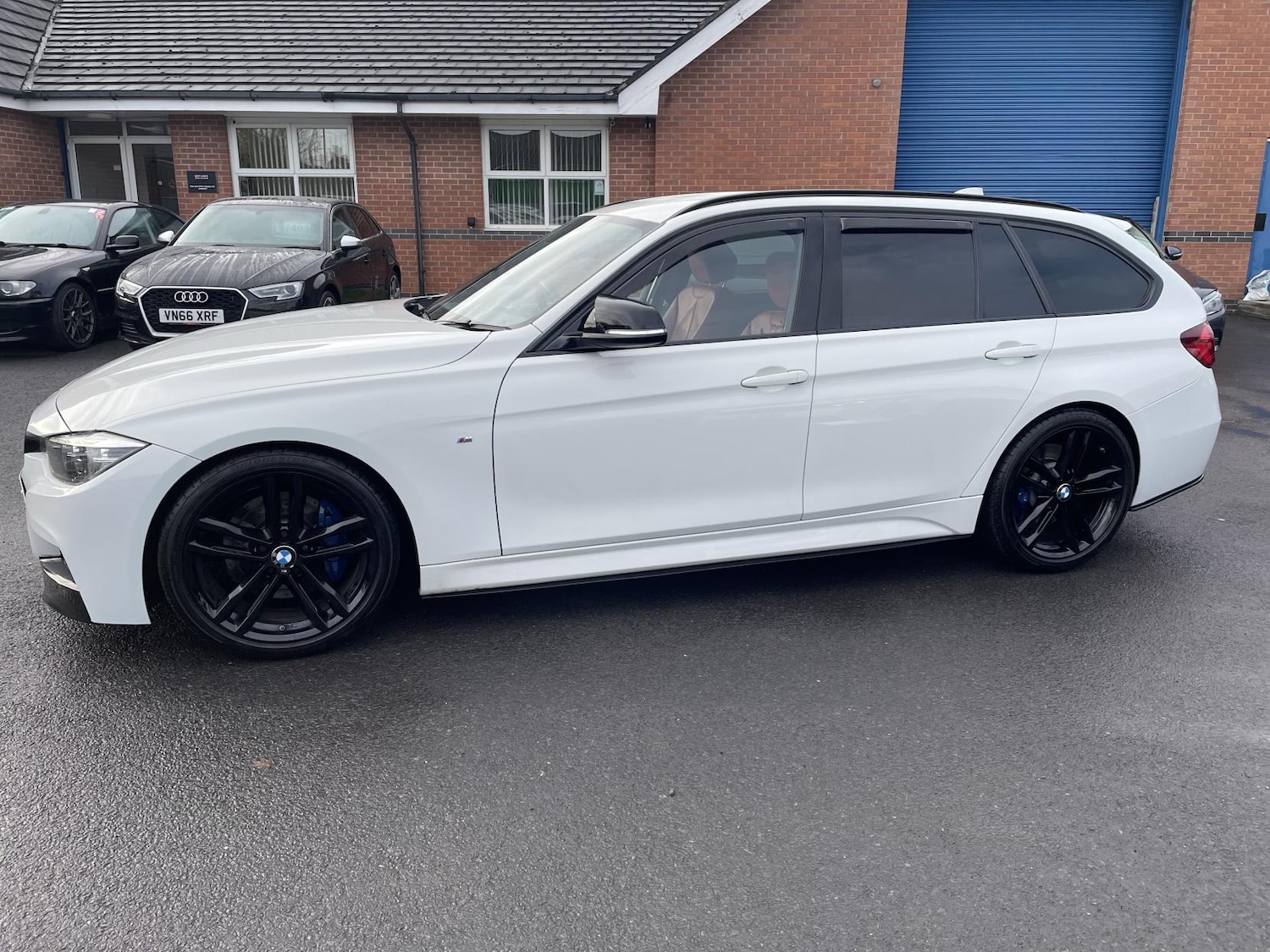 Used BMW 3 Series 2017 for sale - 77225350: Photo 6