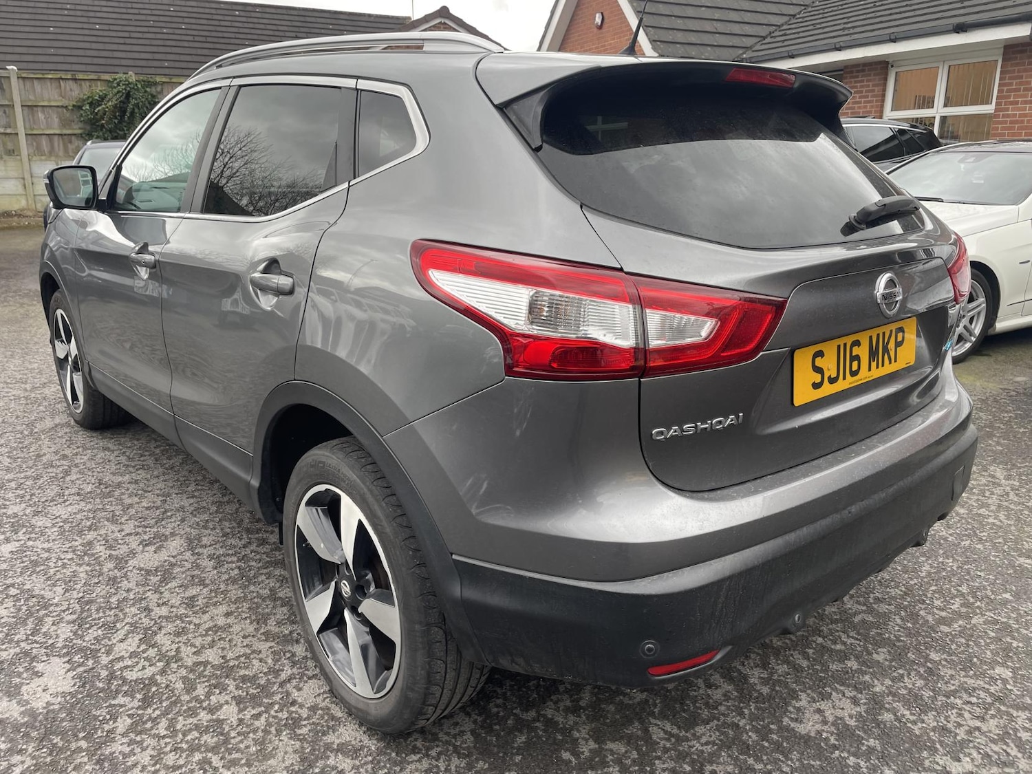 Used Nissan Qashqai 2016 for sale - 77855238: Photo 5