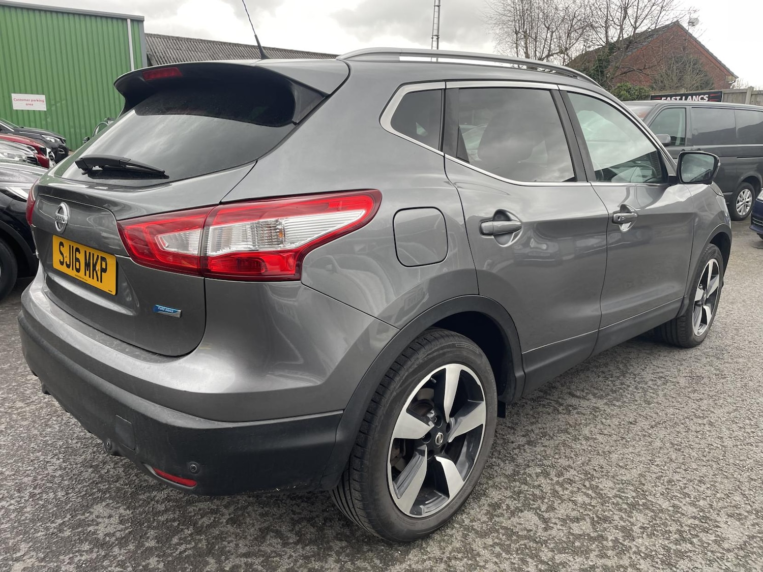 Used Nissan Qashqai 2016 for sale - 77855238: Photo 7