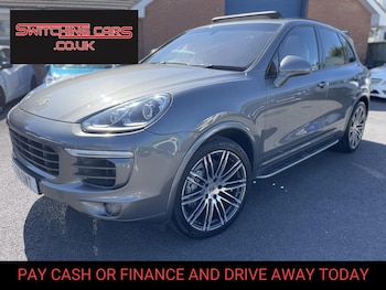 Used Porsche Cayenne 2015 for sale - 79375601: Photo