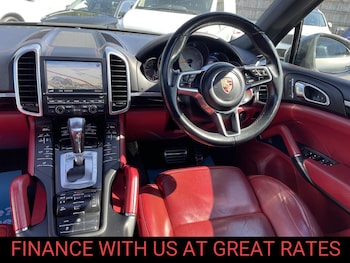 Used Porsche Cayenne 2015 for sale - 79375601: Photo
