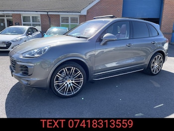 Used Porsche Cayenne 2015 for sale - 79375601: Photo