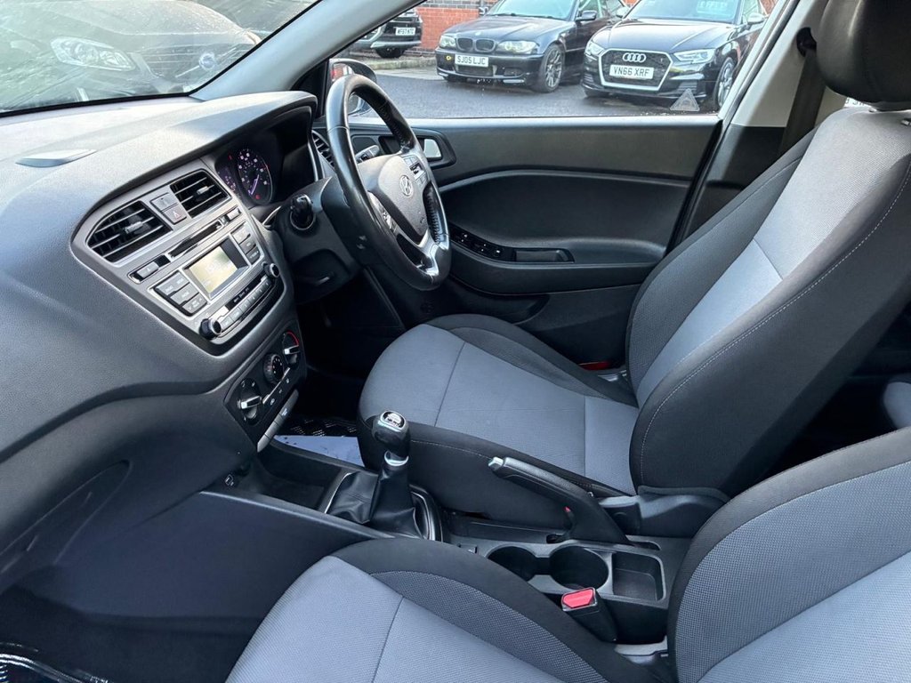 Used Hyundai i20 2018 for sale - 76927619: Photo 13