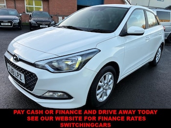 Used Hyundai i20 2018 for sale - 76927619: Photo