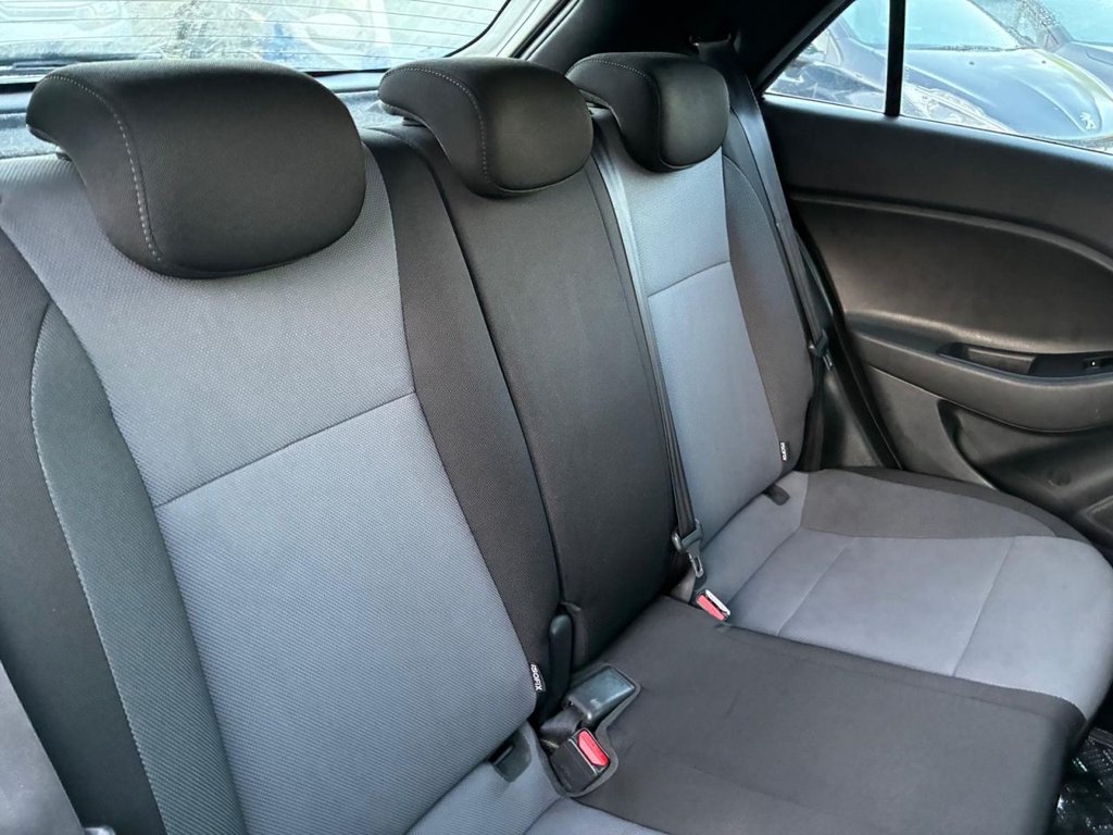 Used Hyundai i20 2018 for sale - 76927619: Photo 22