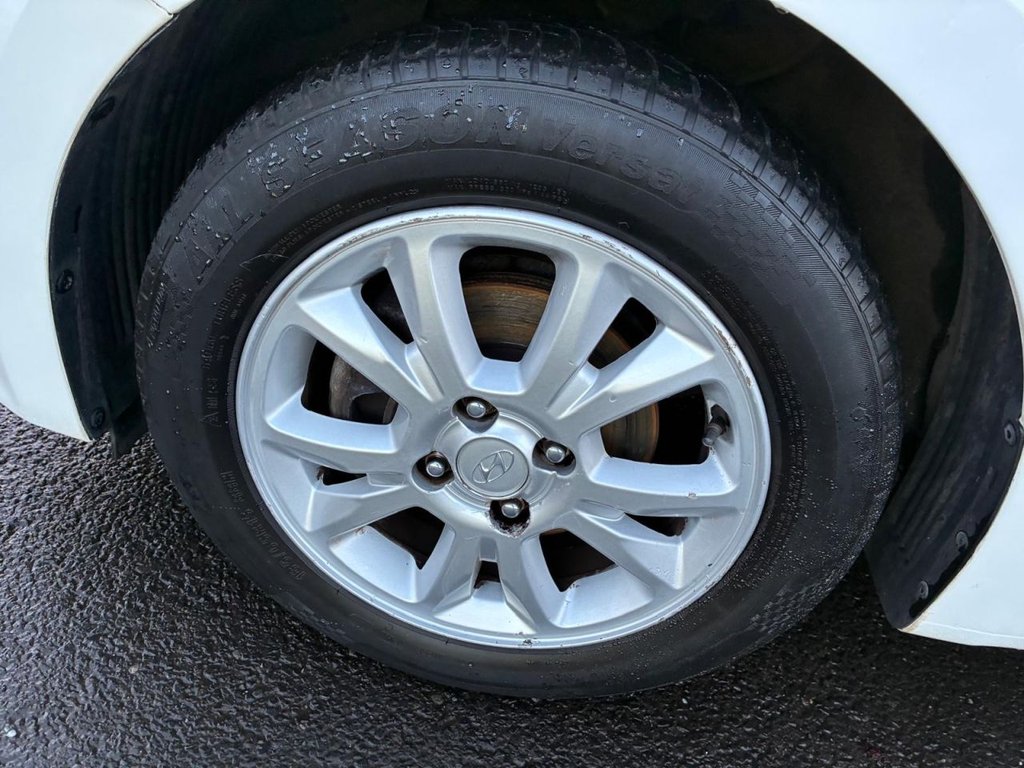 Used Hyundai i20 2018 for sale - 76927619: Photo 35