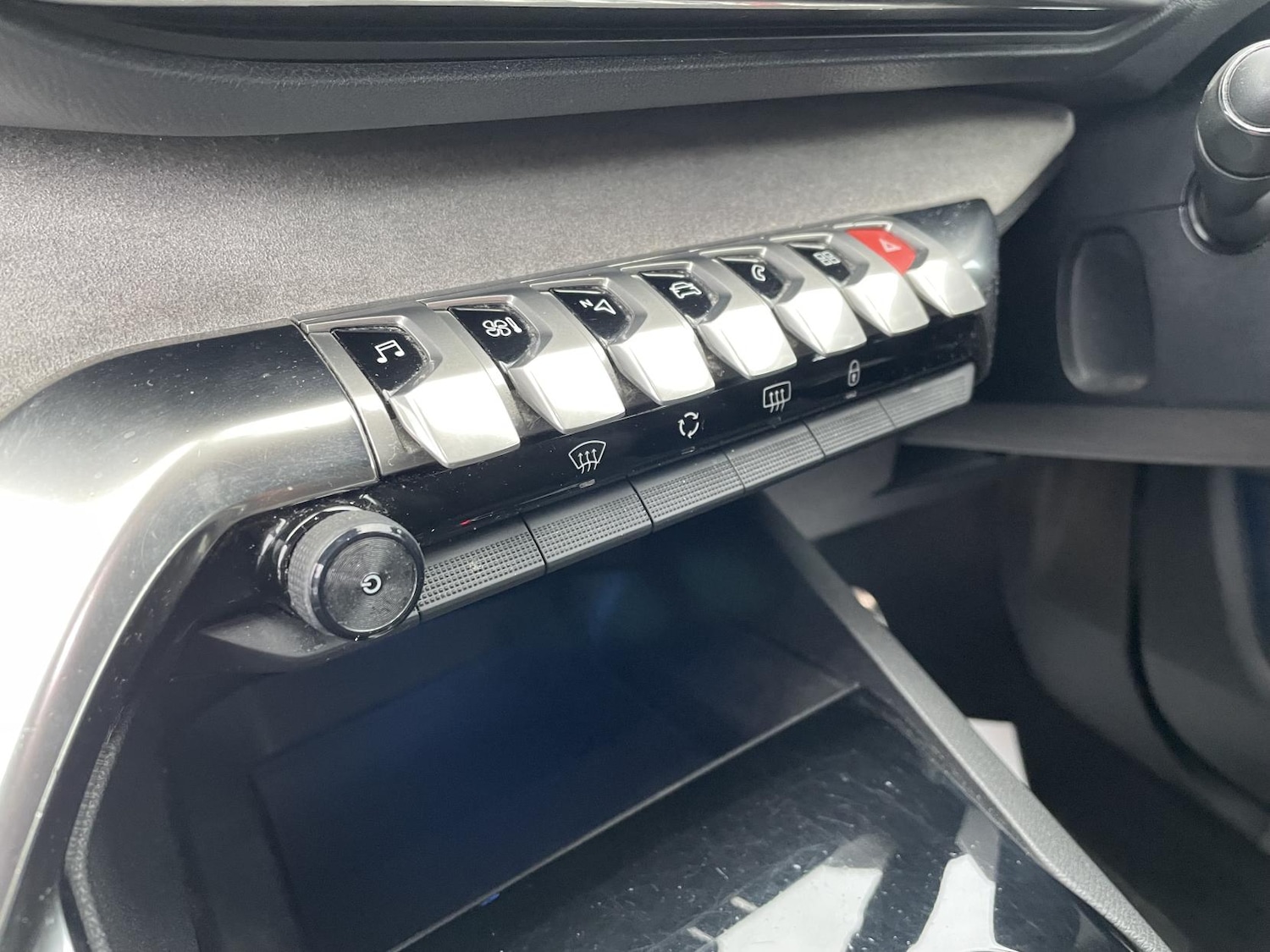 Used Peugeot 3008 2021 for sale - 77225348: Photo 15