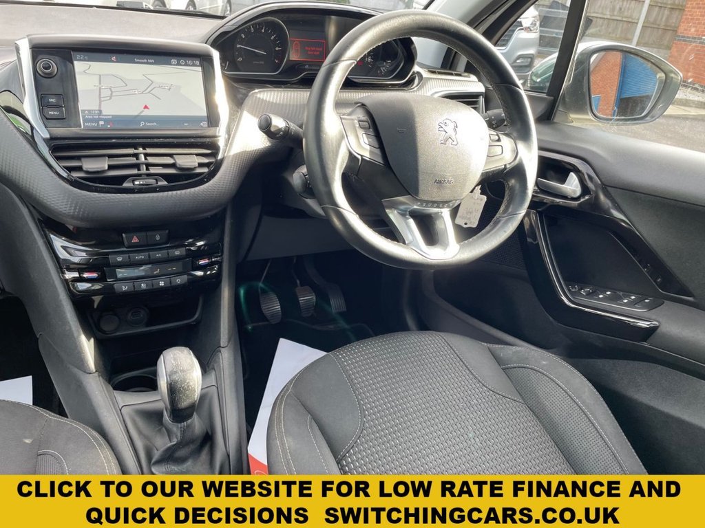 Used Peugeot 208 2019 for sale - 76056965: Photo 2