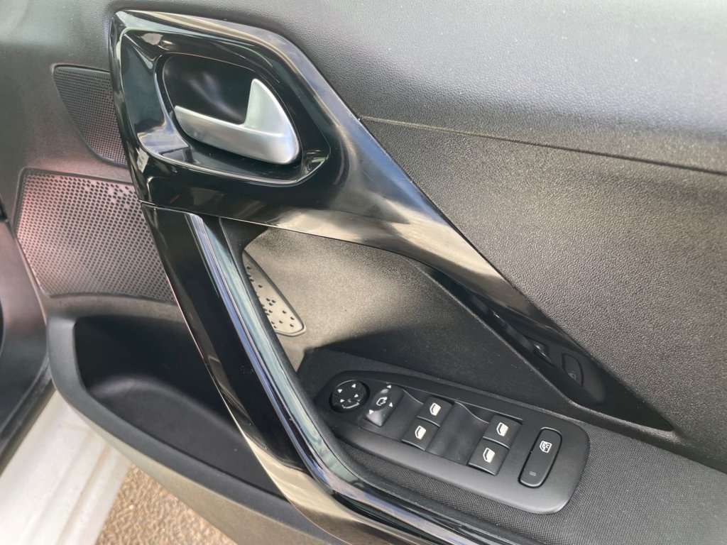 Used Peugeot 208 2019 for sale - 76056965: Photo 28