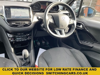 Used Peugeot 208 2019 for sale - 76056965: Photo 2