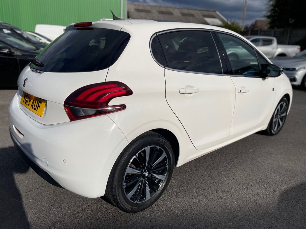 Used Peugeot 208 2019 for sale - 76056965: Photo 9