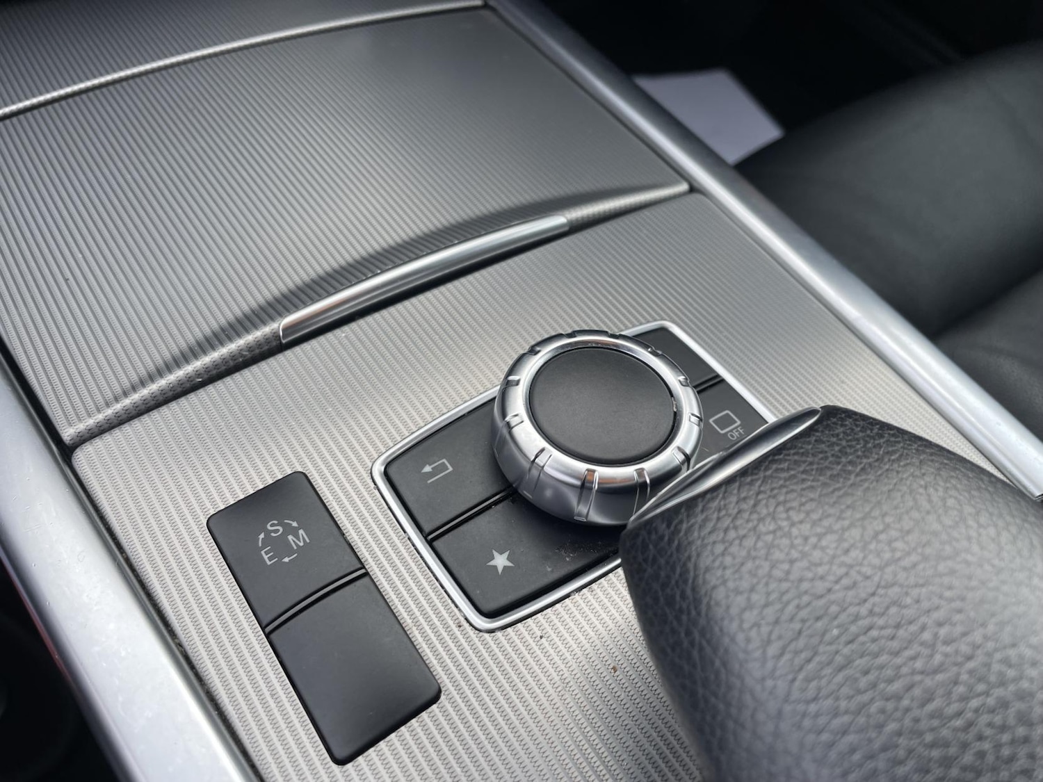 Used Mercedes-Benz E Class 2015 for sale - 77401205: Photo 30