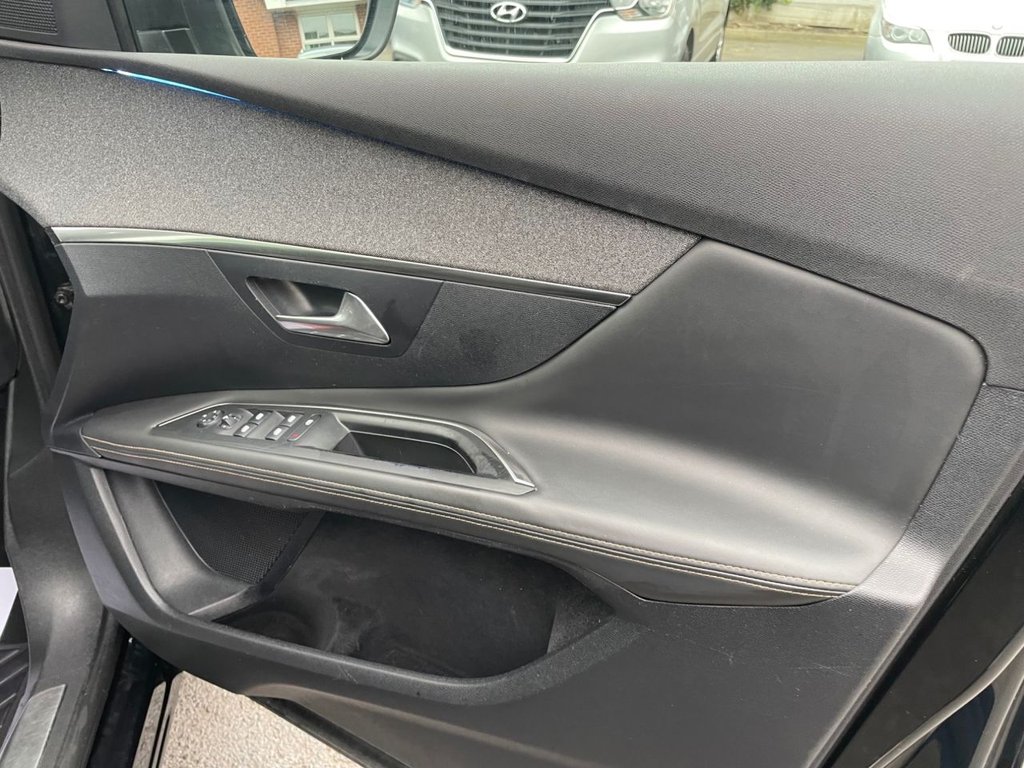 Used Peugeot 3008 2017 for sale - 76261369: Photo 32