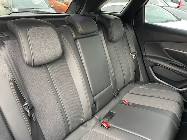 Used Peugeot 3008 2017 for sale - 76261370: Photo 24