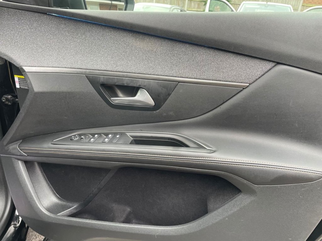 Used Peugeot 5008 2018 for sale - 76509388: Photo 37