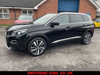 Used Peugeot 5008 2018 for sale - 76509388: Photo
