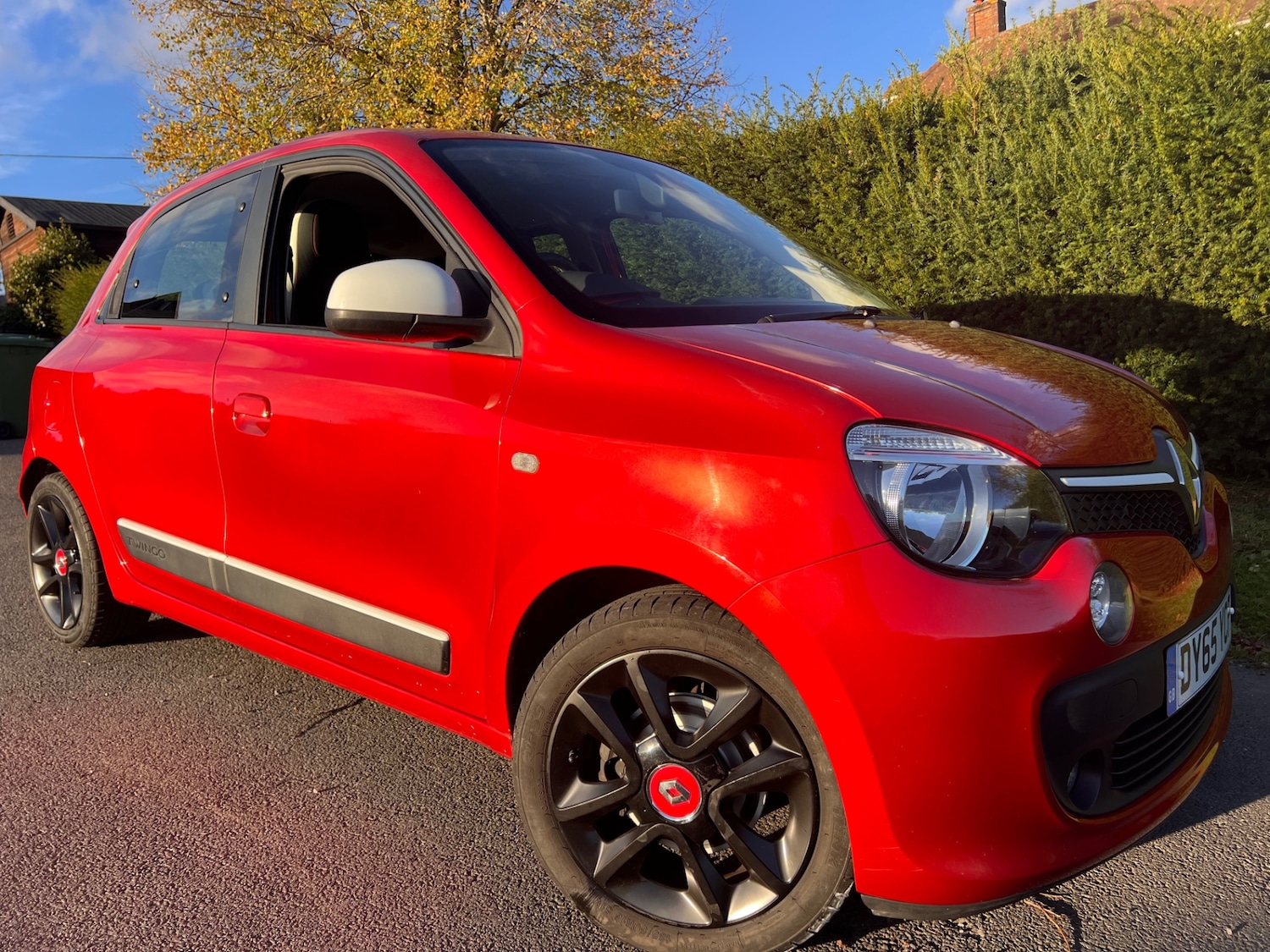 Used Renault Twingo 2015 for sale - 76445133: Photo 1