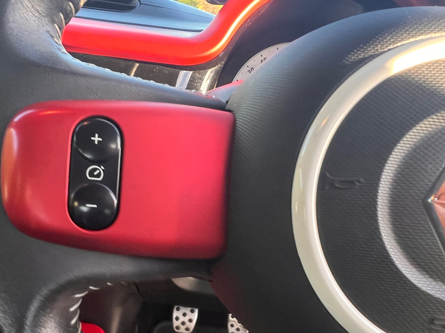 Used Renault Twingo 2015 for sale - 76445133: Photo 14