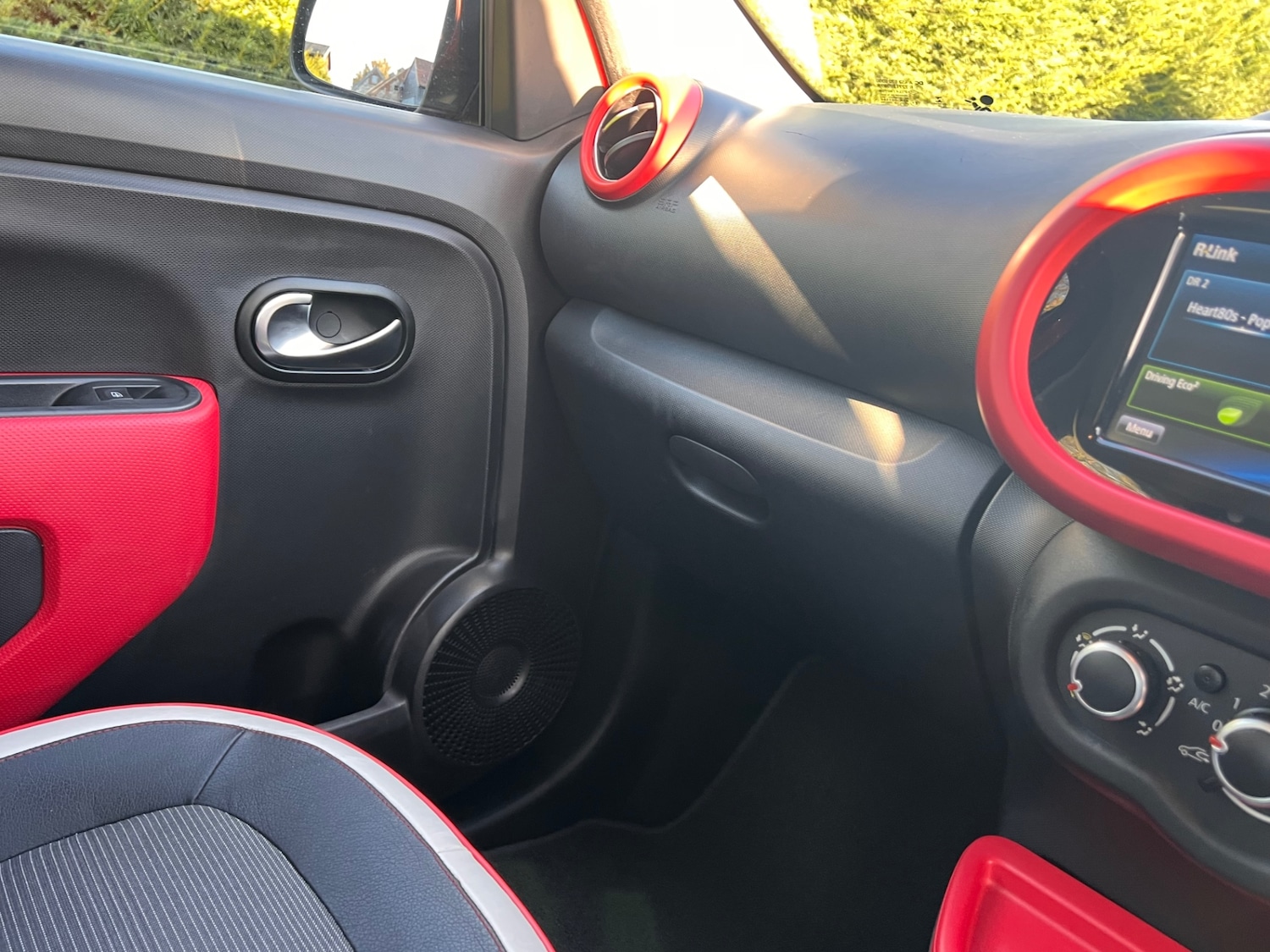 Used Renault Twingo 2015 for sale - 76445133: Photo 17