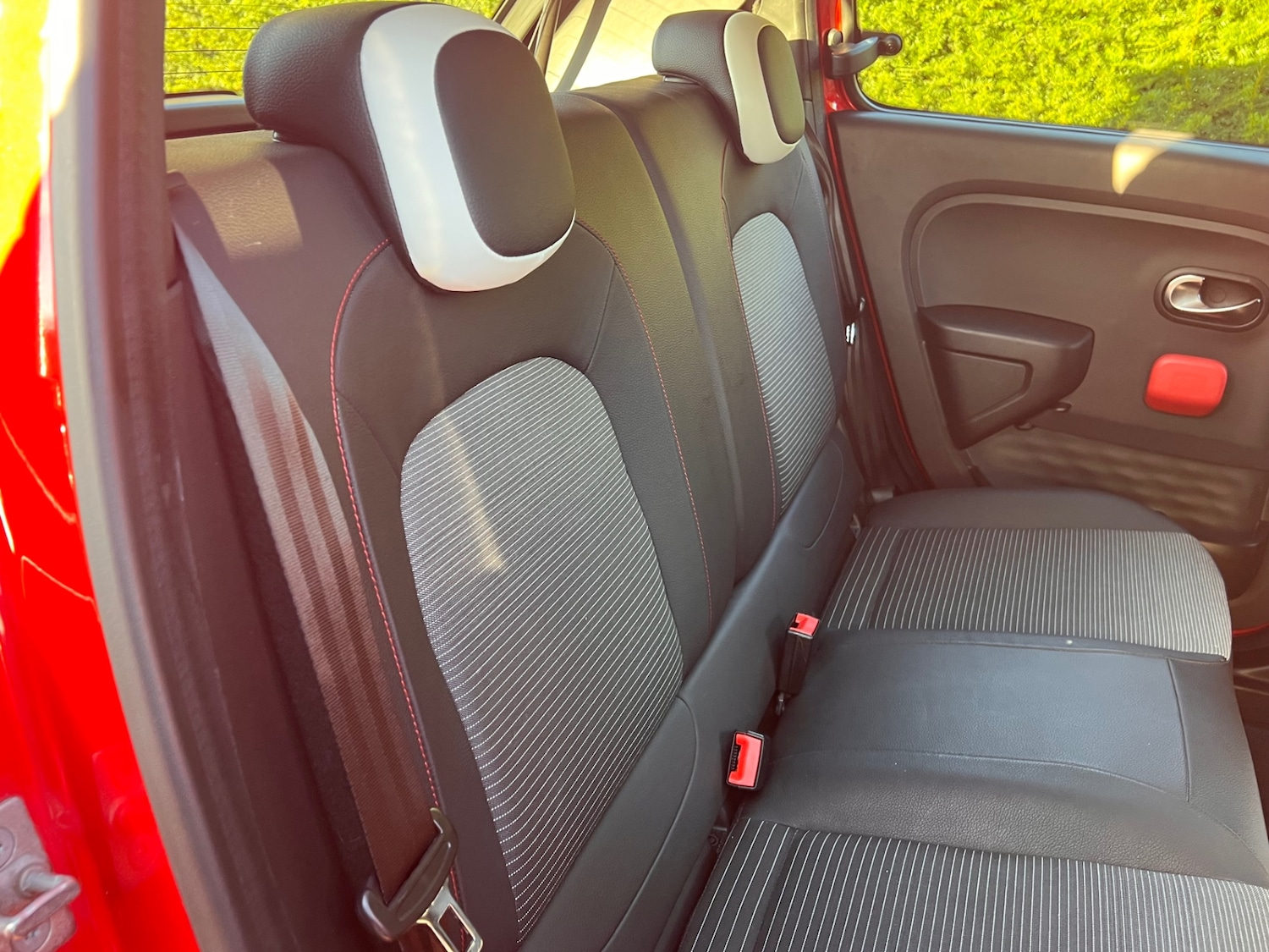 Used Renault Twingo 2015 for sale - 76445133: Photo 21