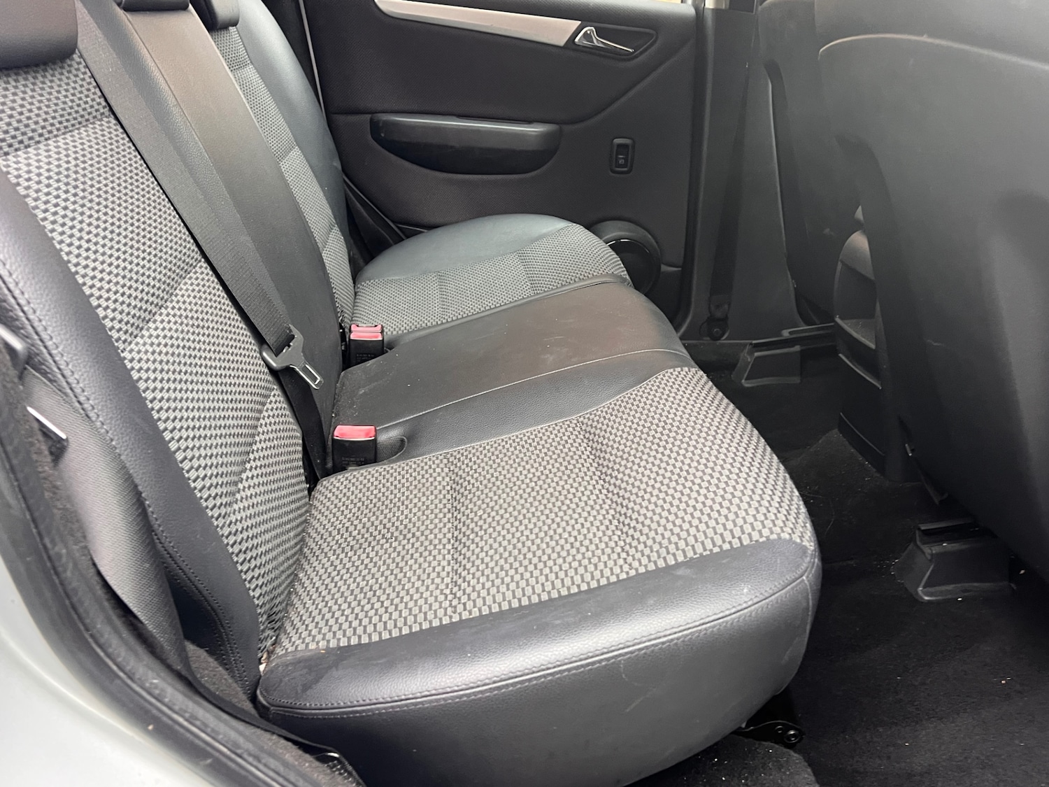 Used Mercedes-Benz A-Class 2009 for sale - 76547968: Photo 11