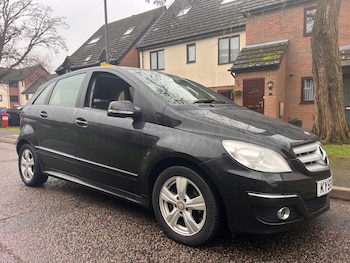 Used Mercedes-Benz B Class 2010 for sale - 77240209: Photo