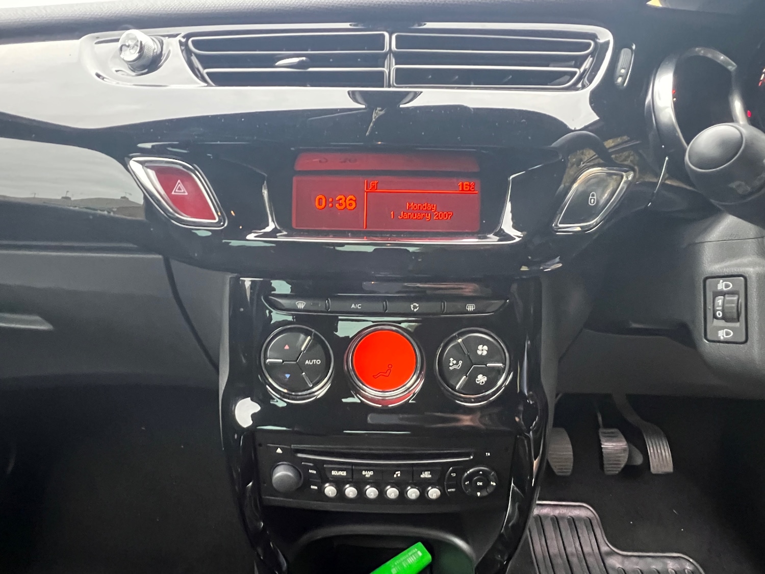 Used Citroen DS3 2014 for sale - 76353688: Photo 15