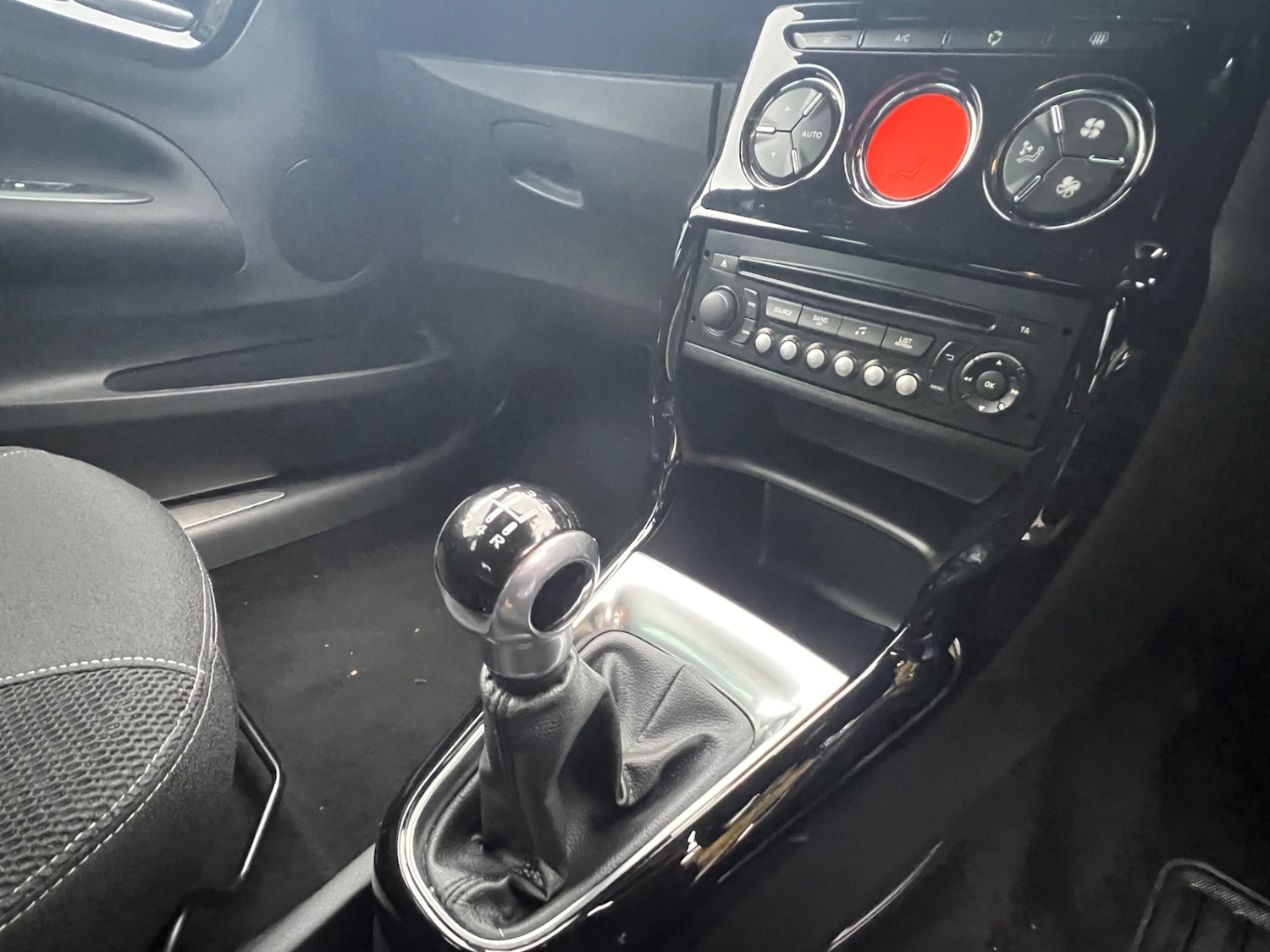 Used Citroen DS3 2014 for sale - 76353688: Photo 17