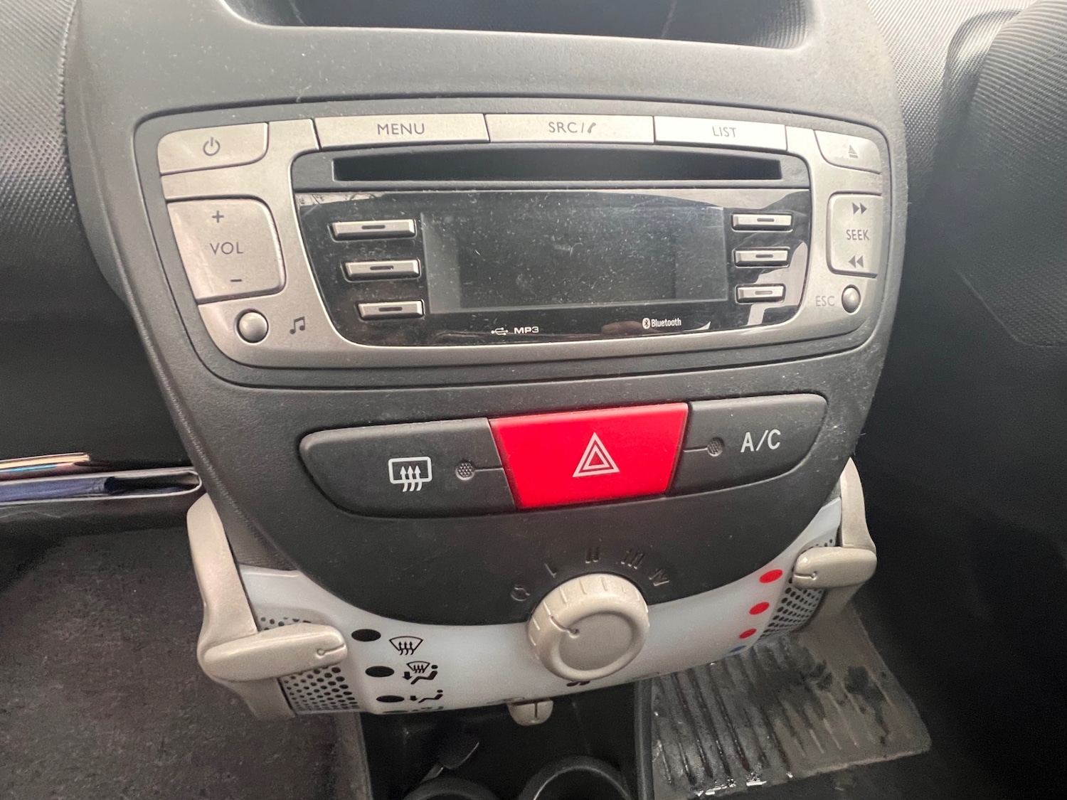 Used Peugeot 107 2012 for sale - 76446093: Photo 17