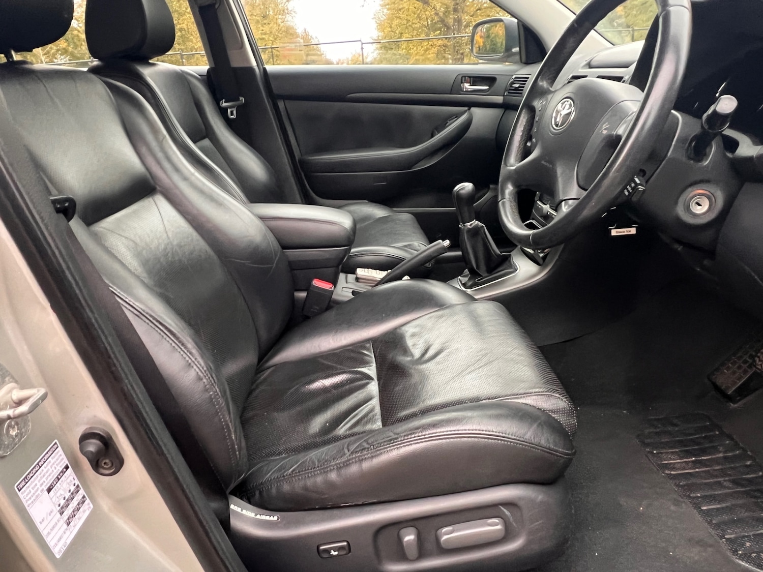 Used Toyota Avensis 2004 for sale - 76324975: Photo 11