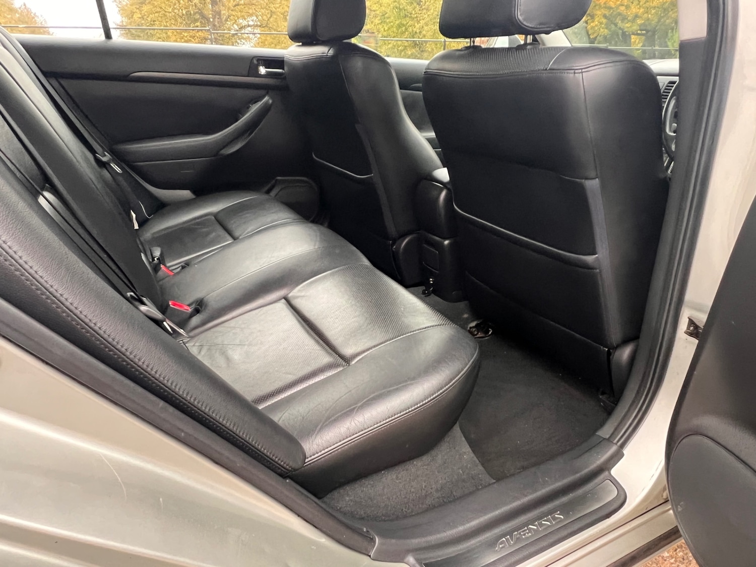 Used Toyota Avensis 2004 for sale - 76324975: Photo 15