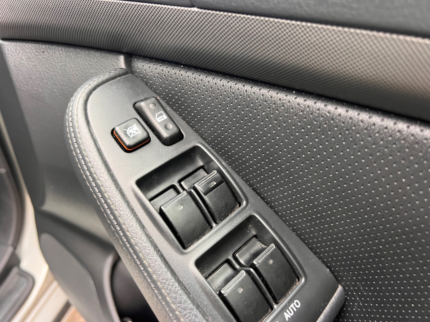 Used Toyota Avensis 2004 for sale - 76324975: Photo 23