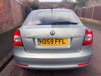 Used Skoda Octavia 2010 for sale - 77240204: Photo