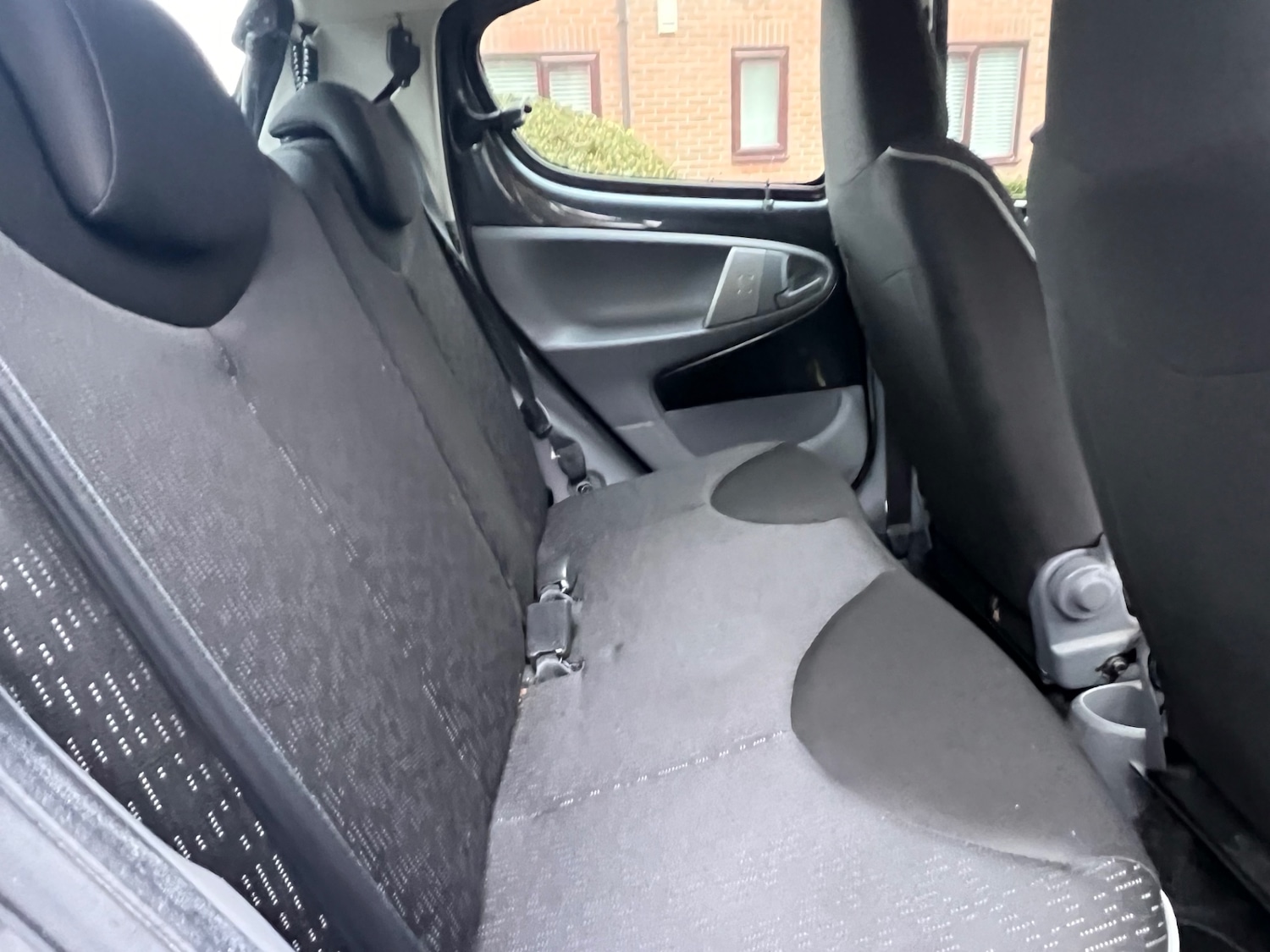 Used Peugeot 107 2010 for sale - 76330269: Photo 18