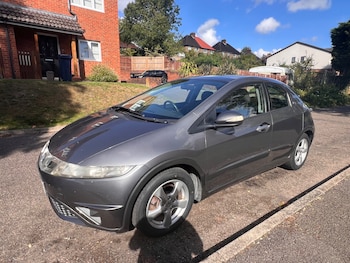 Used Honda Civic 2010 for sale - 75919809: Photo