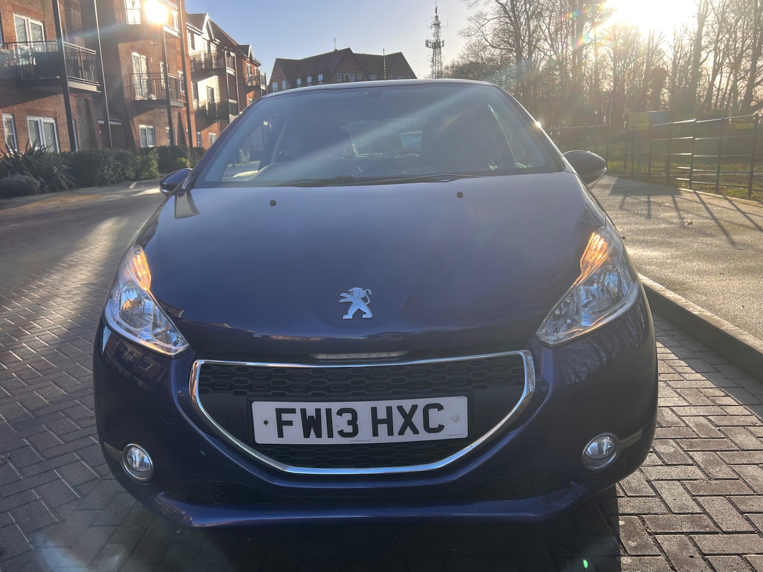 Used Peugeot 208 2013 for sale - 77166166: Photo 2