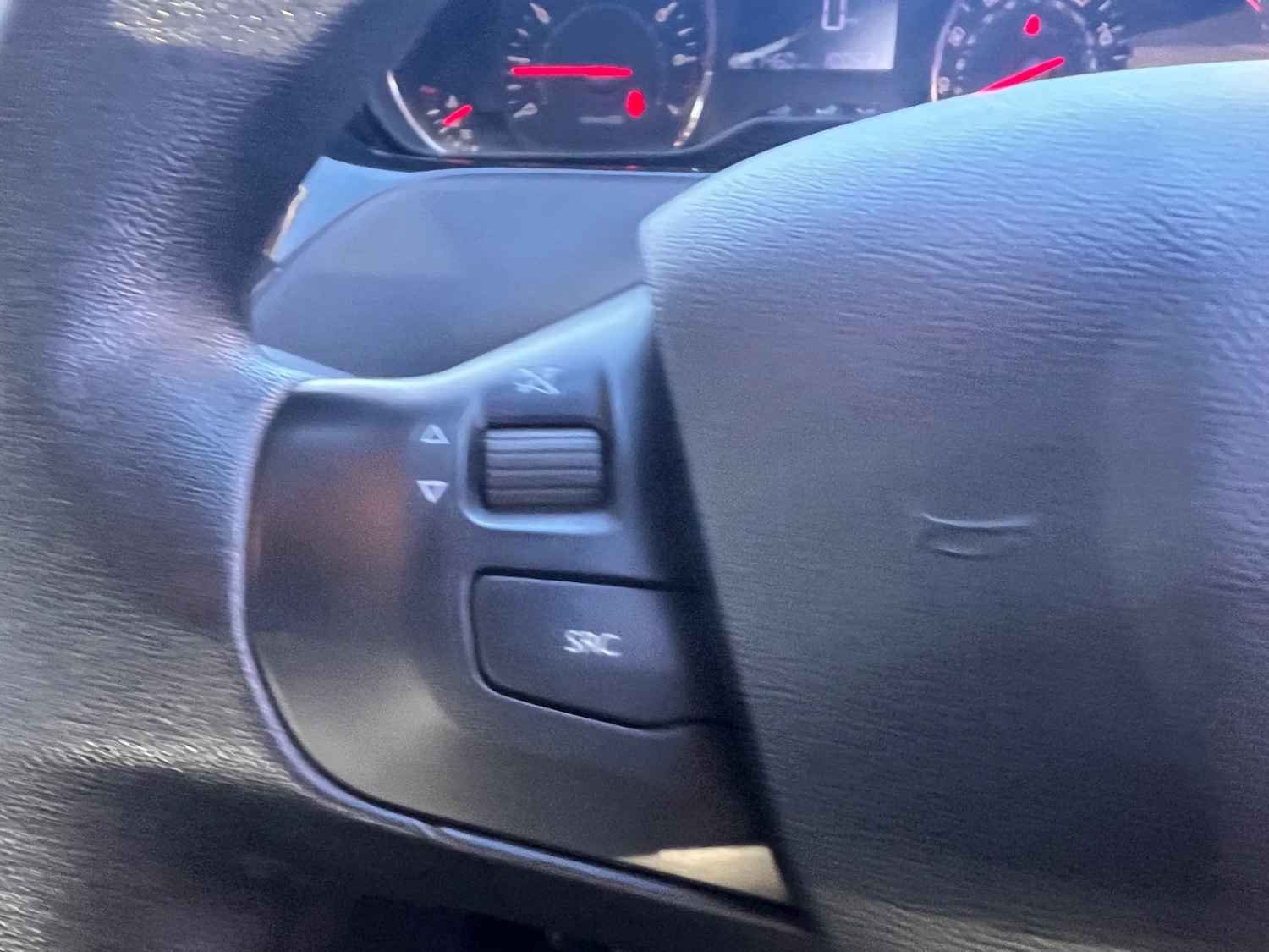 Used Peugeot 208 2013 for sale - 77166166: Photo 26