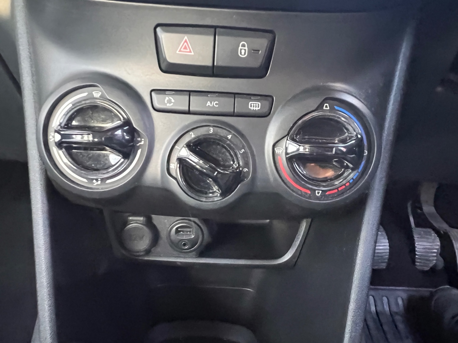 Used Peugeot 208 2013 for sale - 77166166: Photo 28