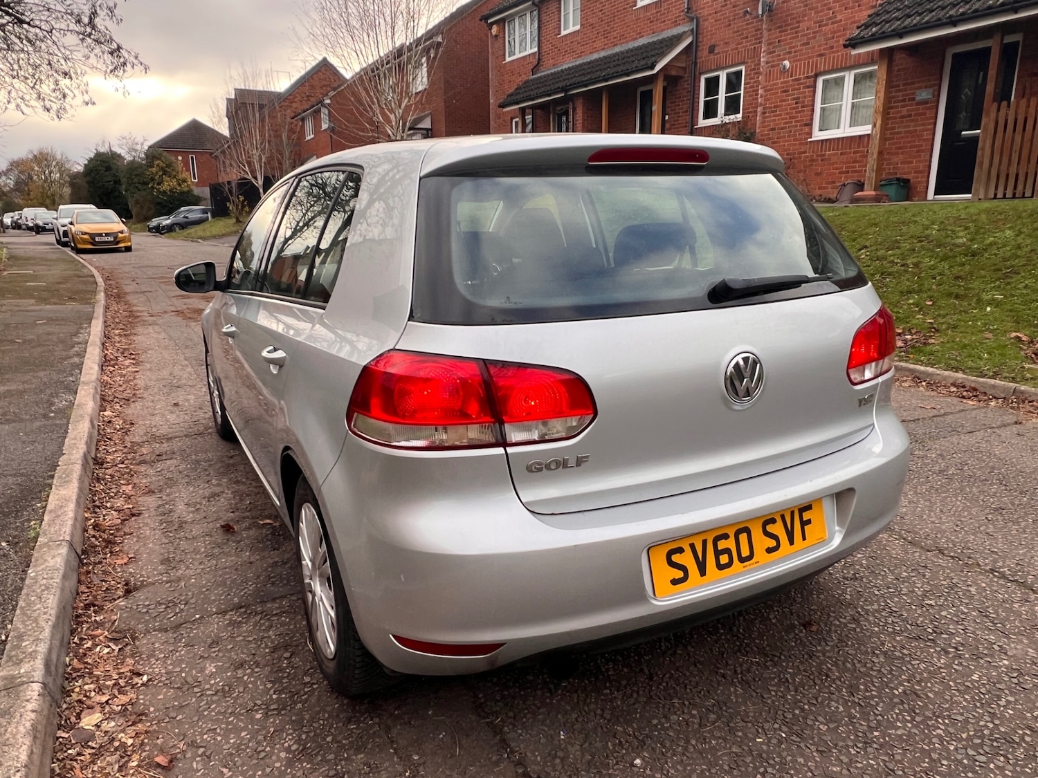 Used Volkswagen Golf 2010 for sale - 76638699: Photo 4