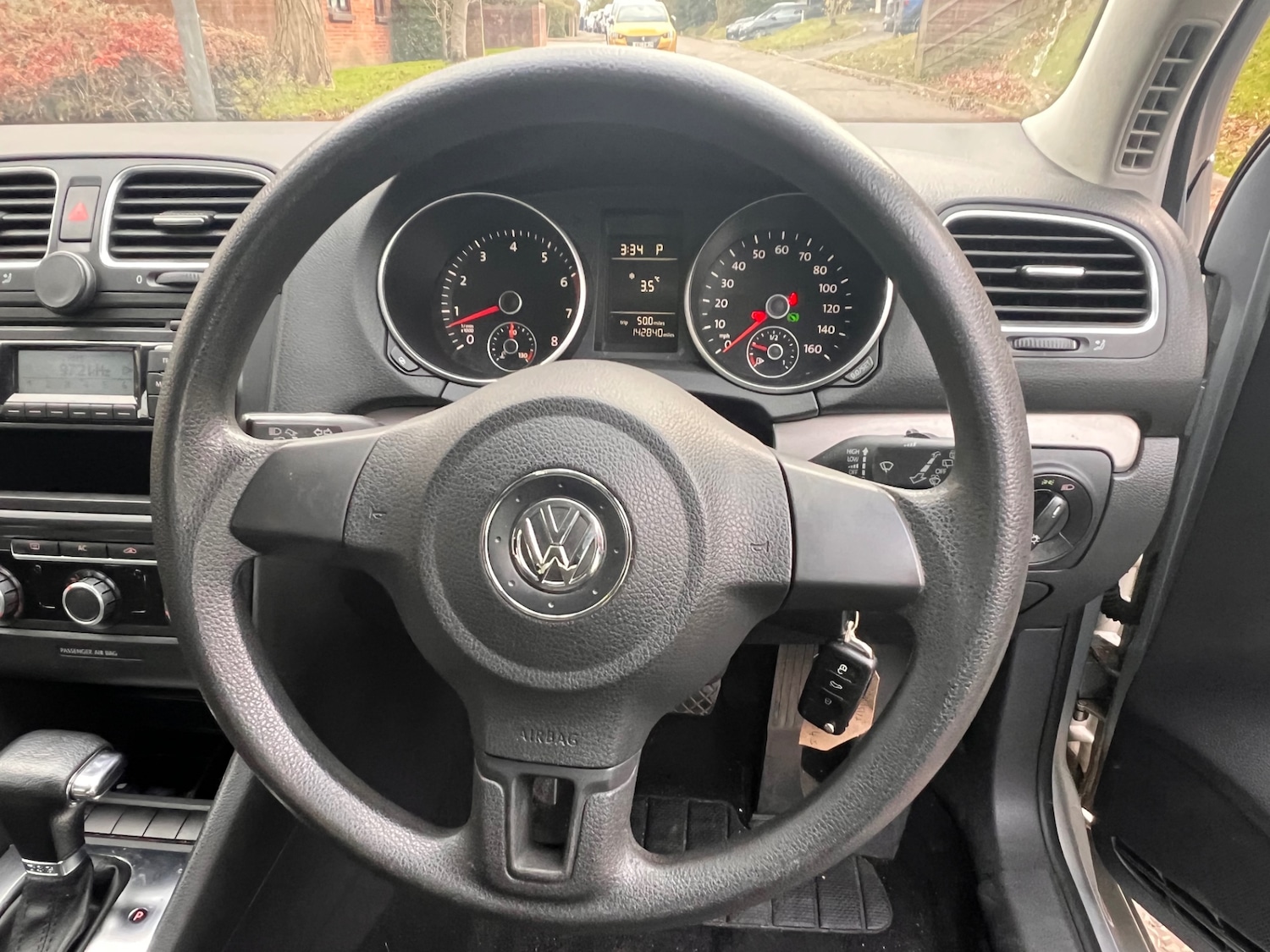 Used Volkswagen Golf 2010 for sale - 76638699: Photo 5