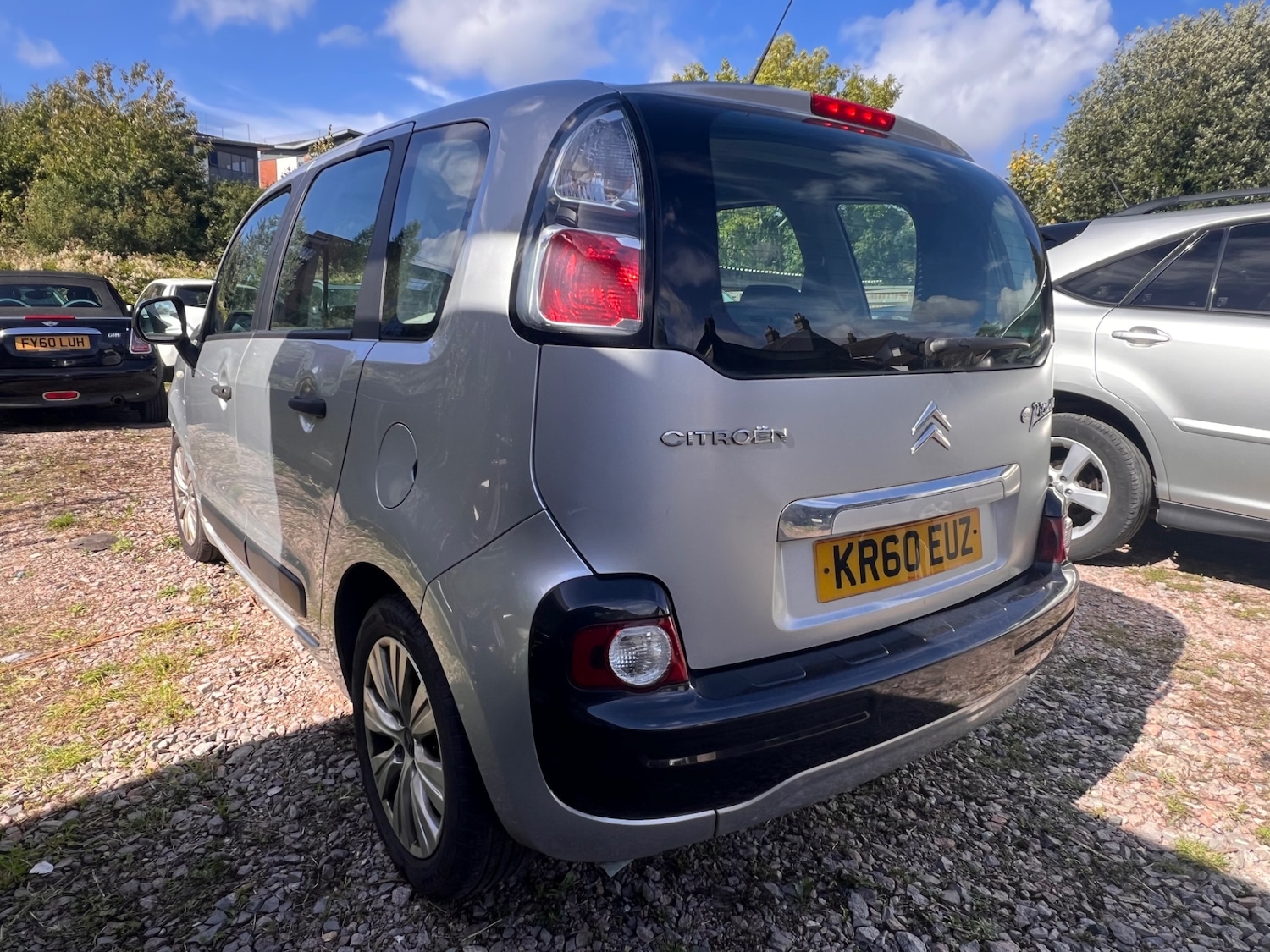 Used Citroen C3 Picasso 2010 for sale - 75922608: Photo 5