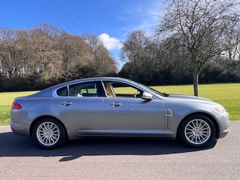 Used Jaguar XF 2010 for sale - 77906169: Photo