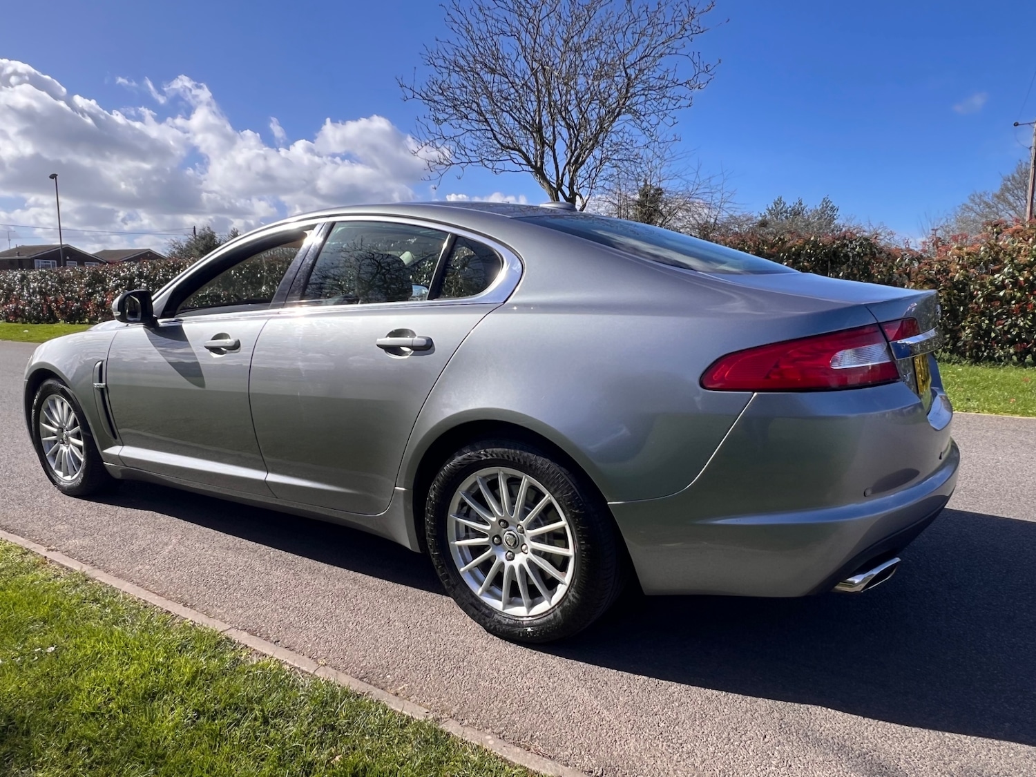 Used Jaguar XF 2010 for sale - 77906169: Photo 5