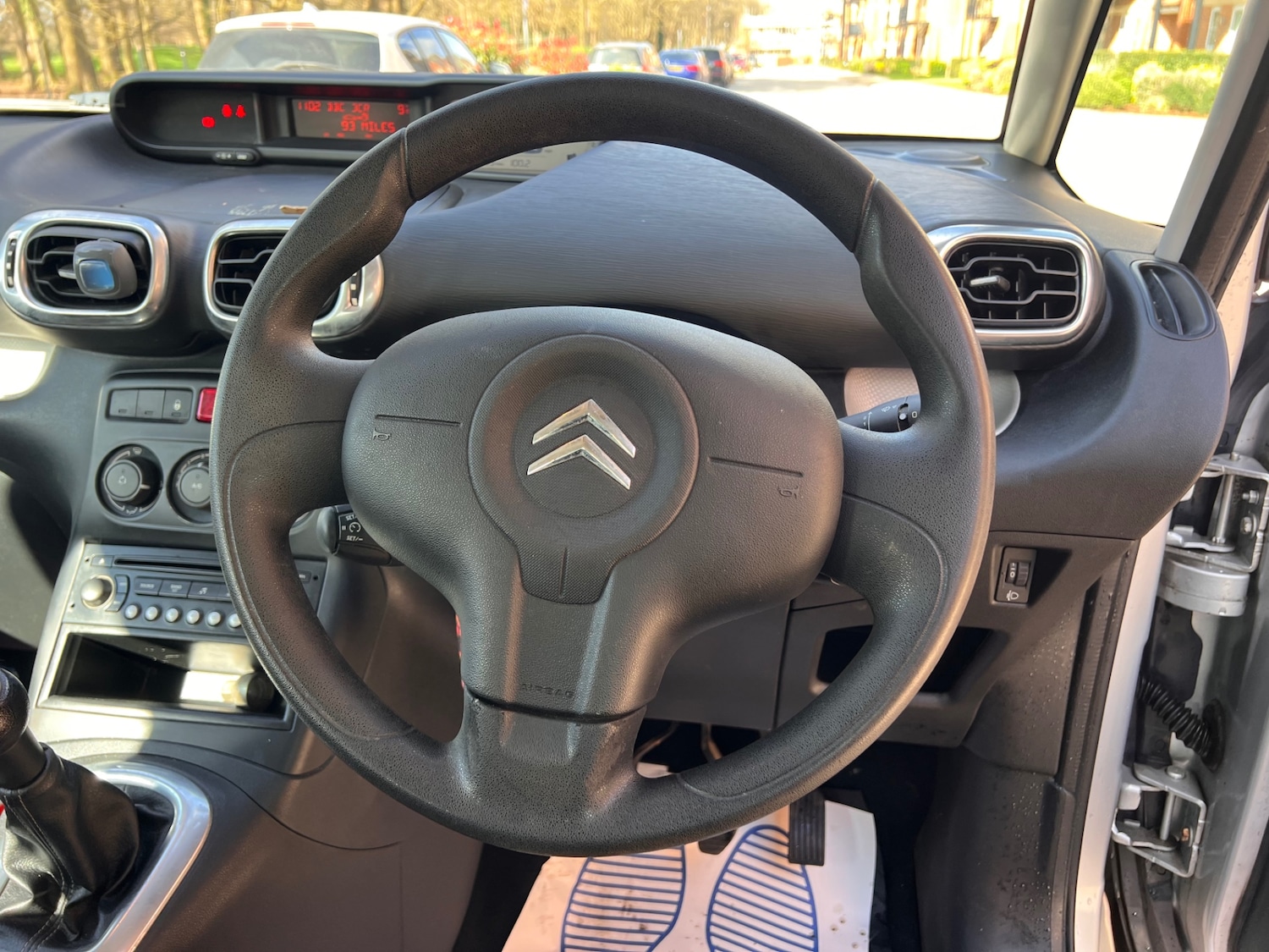 Used Citroen C3 Picasso 2010 for sale - 77845083: Photo 12