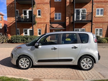 Used Citroen C3 Picasso 2010 for sale - 77845083: Photo