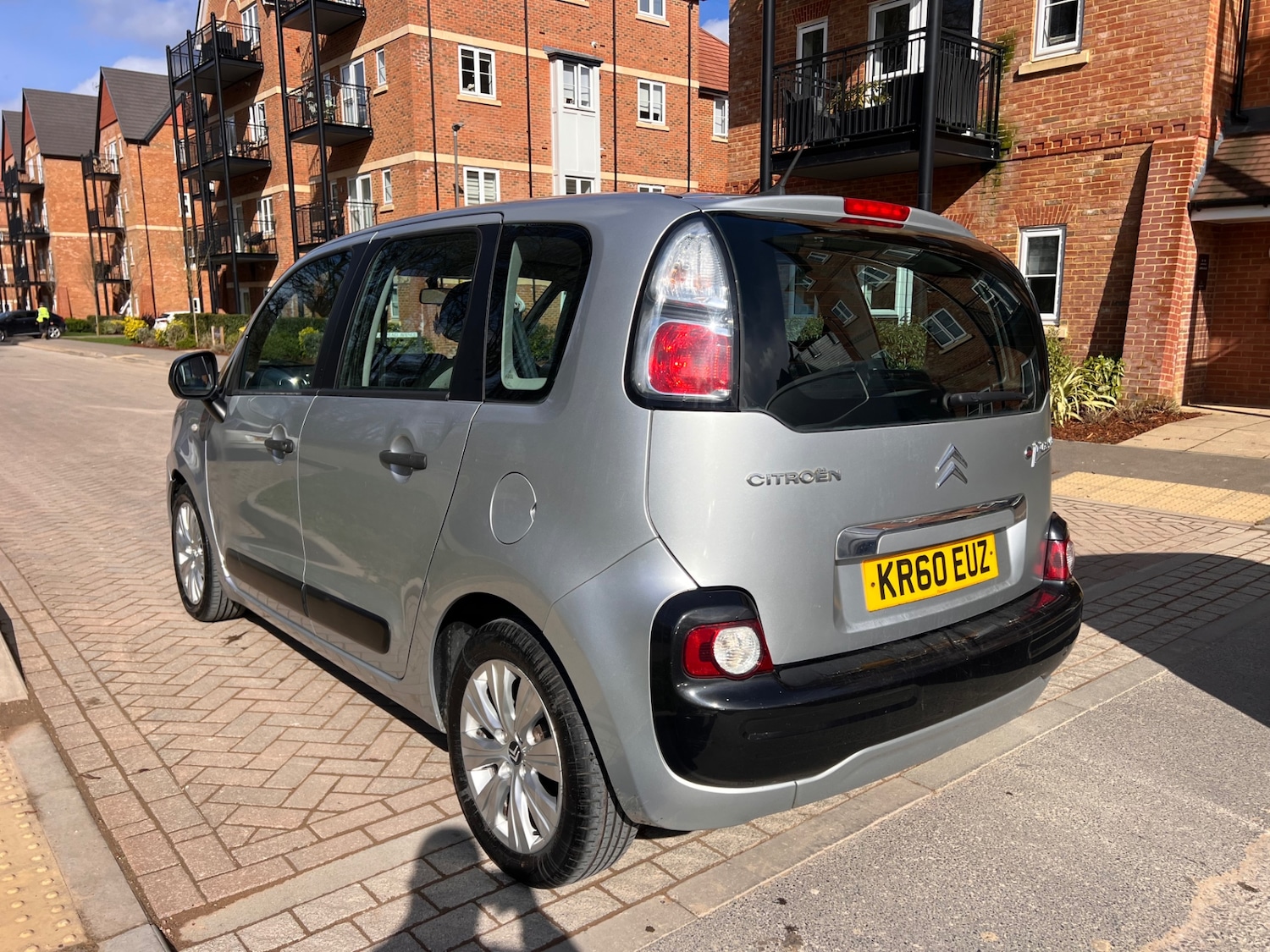 Used Citroen C3 Picasso 2010 for sale - 77845083: Photo 5