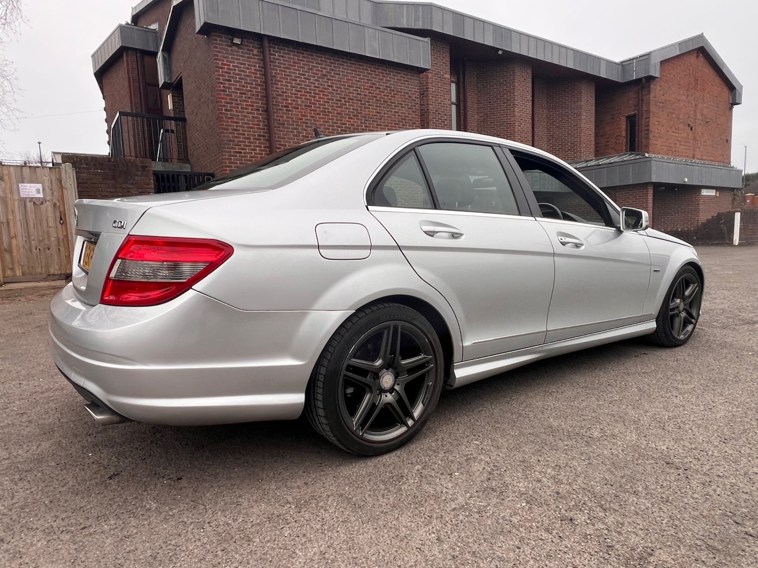 Used Mercedes-Benz C Class 2010 for sale - 77059727: Photo 3