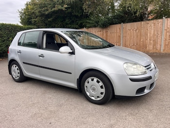 Volkswagen - Golf