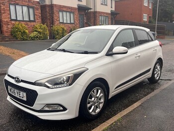 Used Hyundai i20 2016 for sale - 77240211: Photo